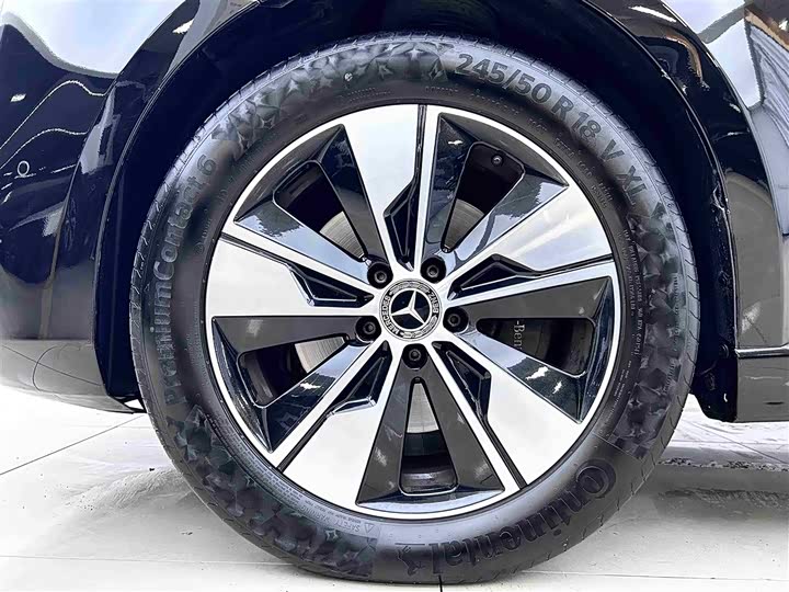 Фото 23 - Mercedes-Benz V-Class