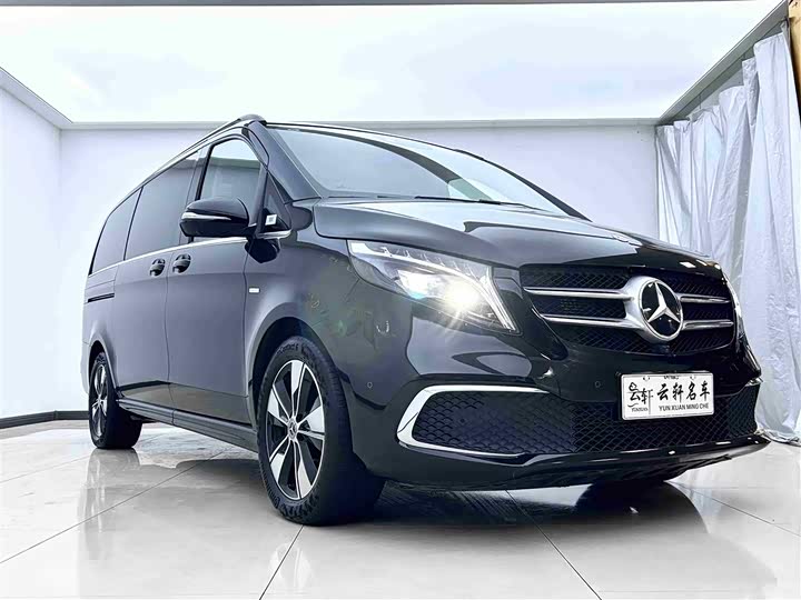 Фото 3 - Mercedes-Benz V-Class
