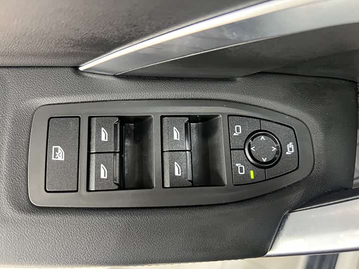 Фото 15 - BMW X1