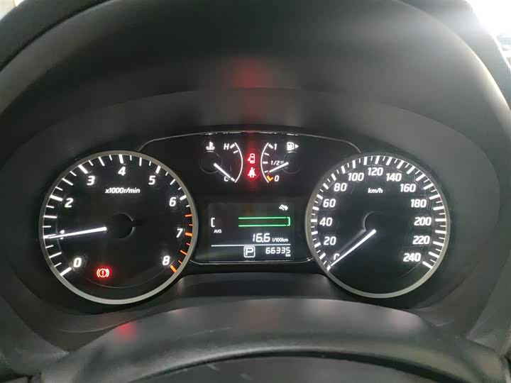 Фото 12 - Nissan Sylphy