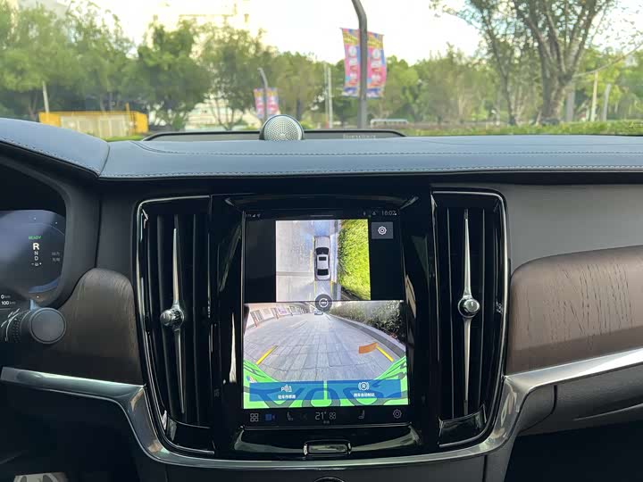 Фото 14 - Volvo S90 Hybrid