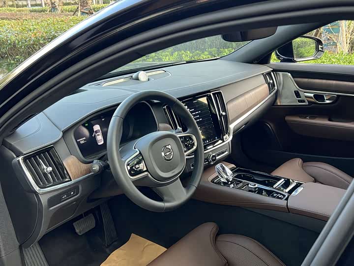 Фото 5 - Volvo S90 Hybrid