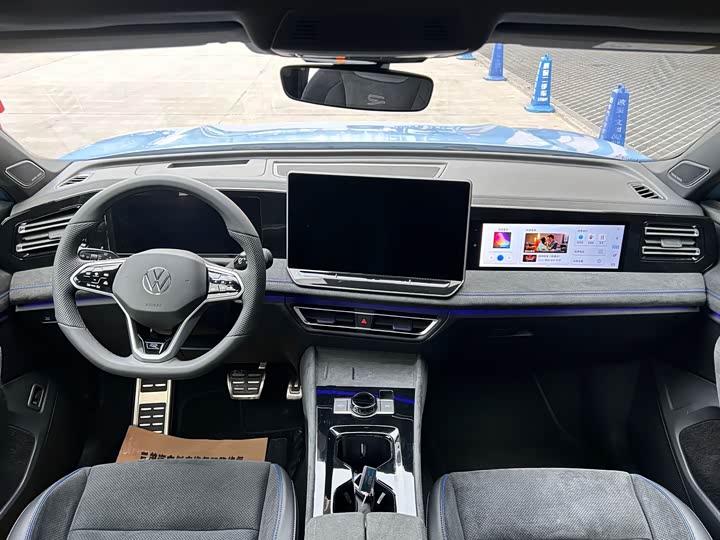 Фото 6 - Volkswagen Tiguan L Pro