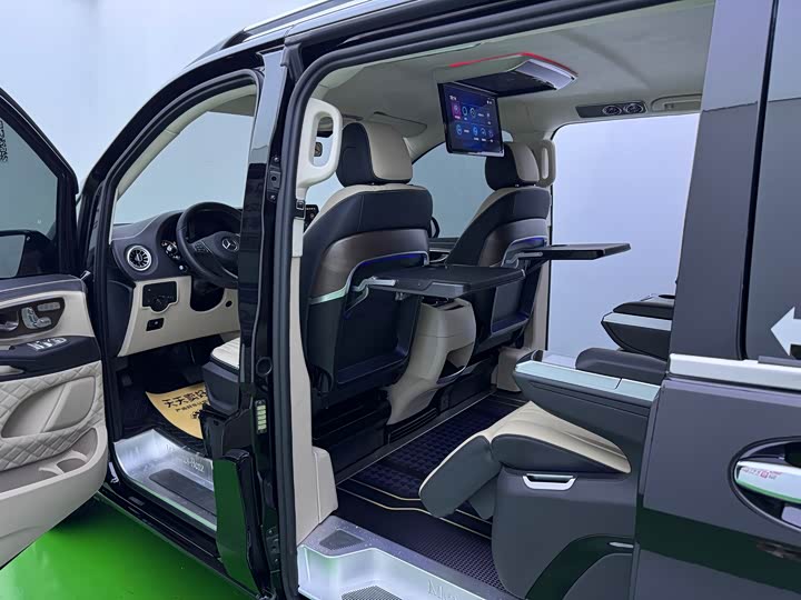 Фото 32 - Mercedes-Benz Vito