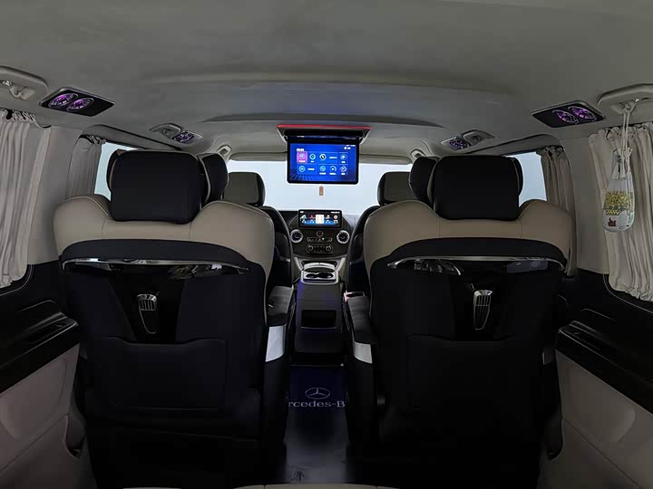 Фото 41 - Mercedes-Benz Vito