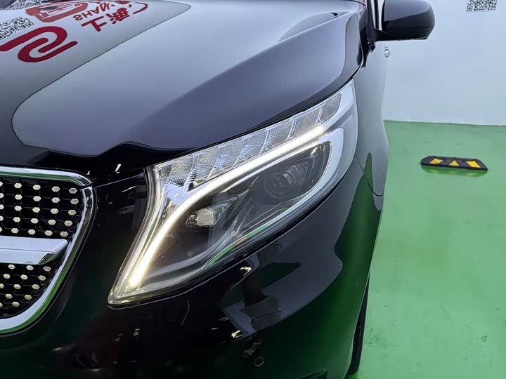 Фото 46 - Mercedes-Benz Vito