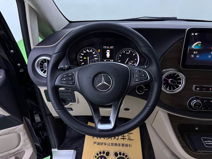 Фото 9 - Mercedes-Benz Vito