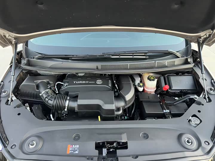 Фото 17 - Buick GL8 ES