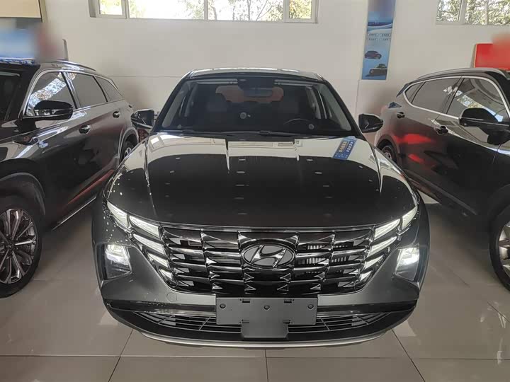 Фото 3 - Hyundai Tucson L