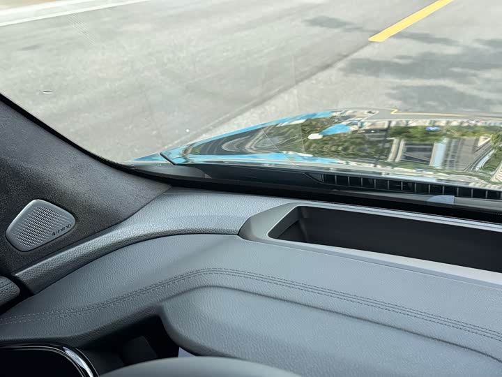 Фото 13 - Geely Monjaro