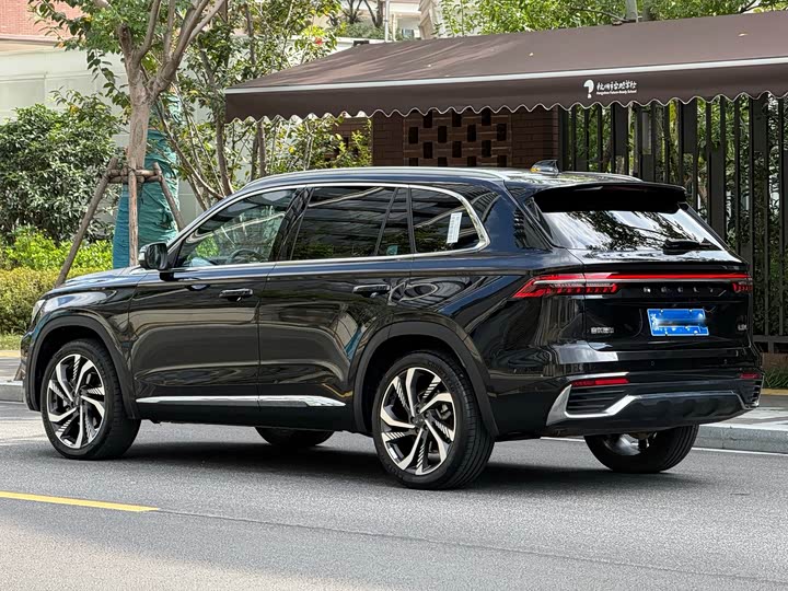 Фото 5 - Geely Monjaro