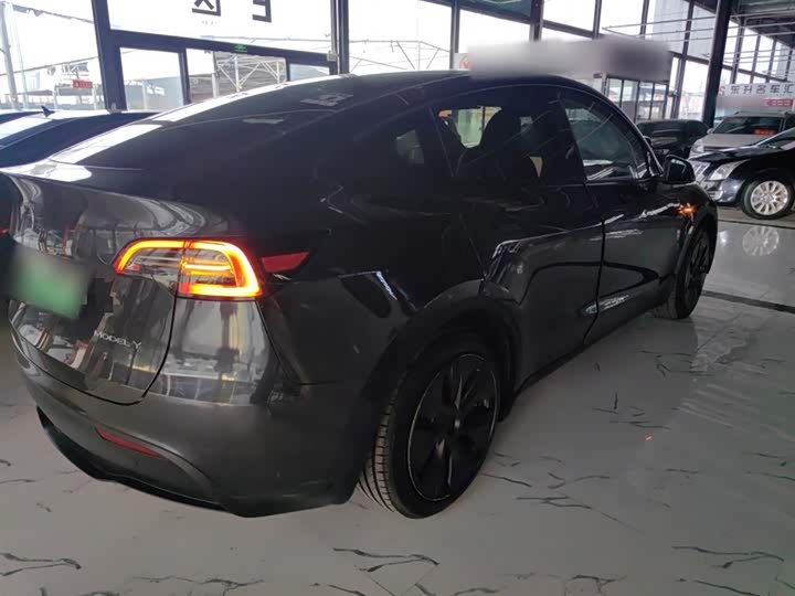 Фото 7 - Tesla Model Y