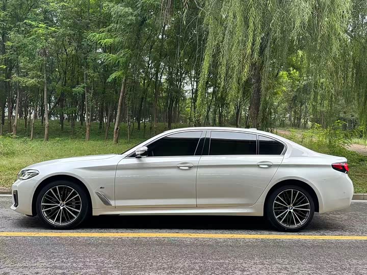 Фото 4 - BMW 5 Series