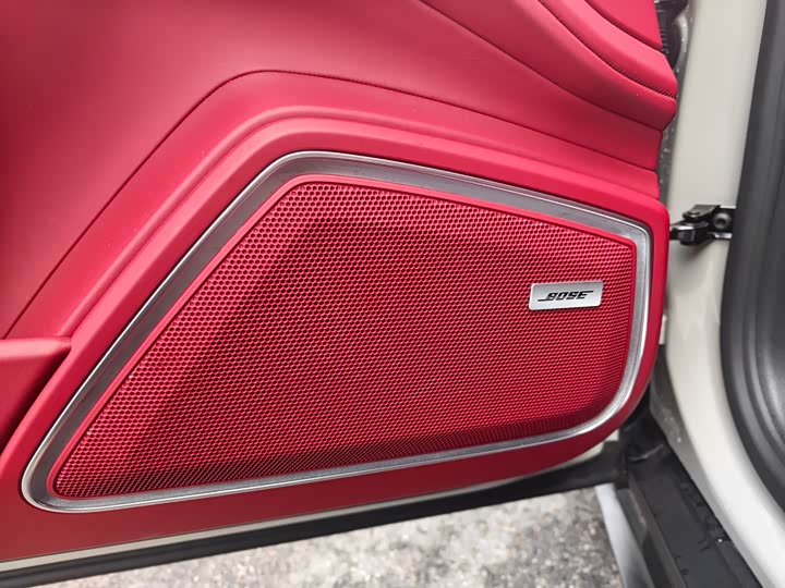 Фото 4 - Porsche Panamera