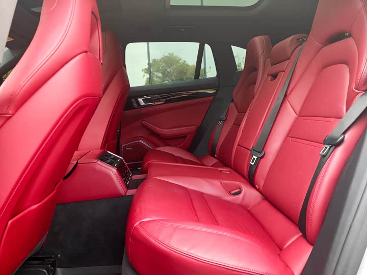 Фото 7 - Porsche Panamera