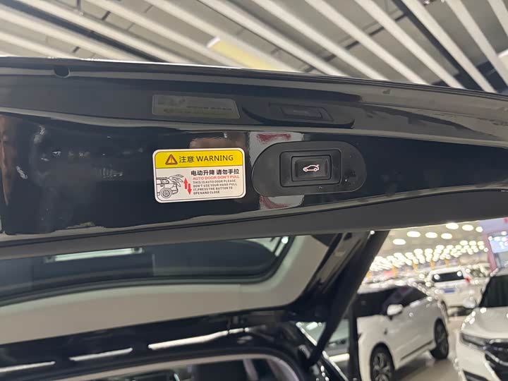 Фото 13 - Toyota Highlander