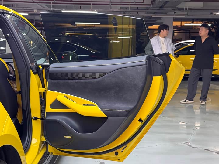 Фото 11 - Xiaomi SU7 Ultra