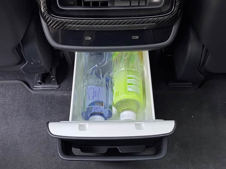 Фото 13 - Xiaomi SU7 Ultra