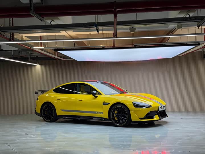 Фото 3 - Xiaomi SU7 Ultra