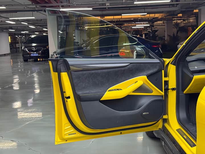 Фото 4 - Xiaomi SU7 Ultra