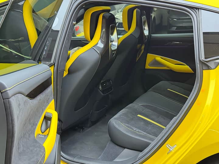 Фото 7 - Xiaomi SU7 Ultra