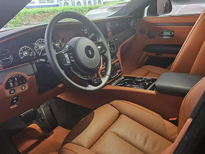 Фото 3 - Rolls-Royce Ghost