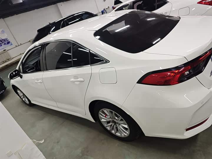 Фото 8 - Toyota Allion