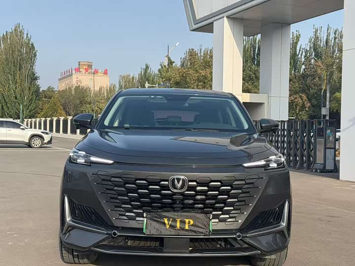 Фото 2 - Changan UNI-K Hybrid