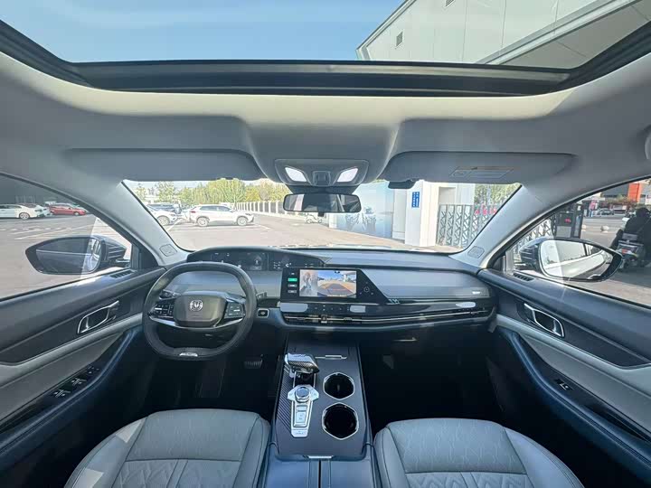 Фото 5 - Changan UNI-K Hybrid