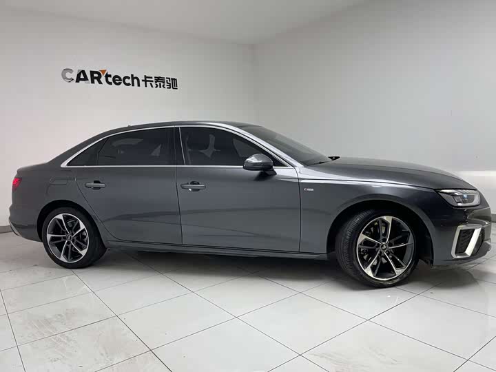 Фото 3 - Audi A4L