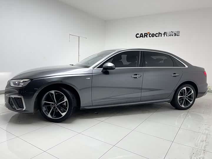 Фото 4 - Audi A4L