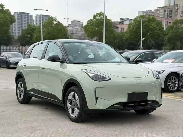 Фото 3 - Geely Galaxy Geome