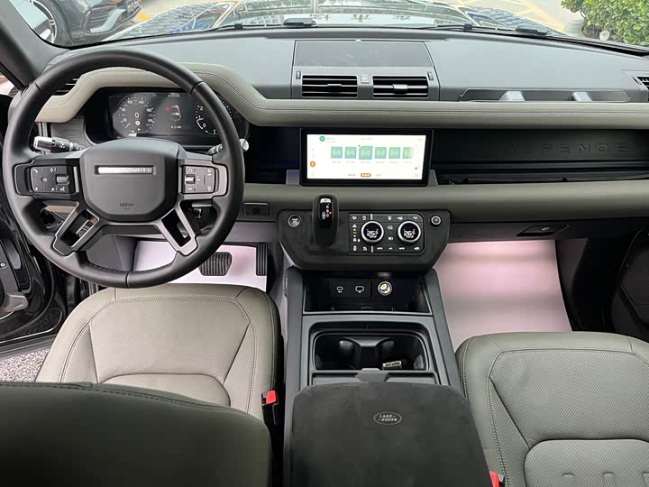 Фото 15 - Land Rover Defender