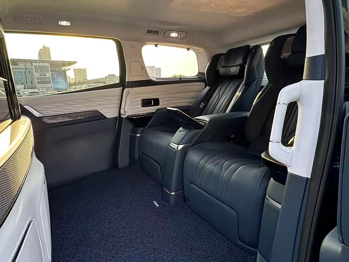 Фото 12 - Buick GL8 Century