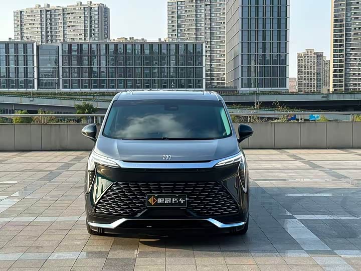 Фото 2 - Buick GL8 Century