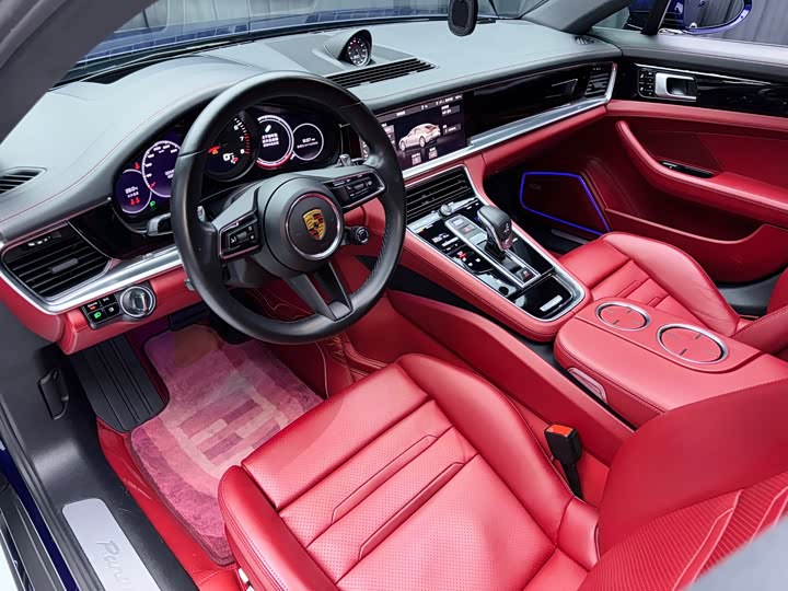 Фото 17 - Porsche Panamera