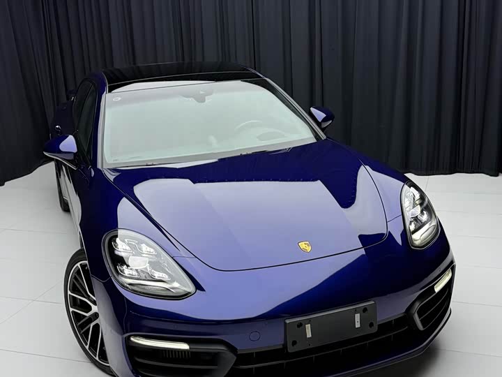 Фото 7 - Porsche Panamera