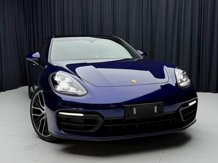 Фото 9 - Porsche Panamera