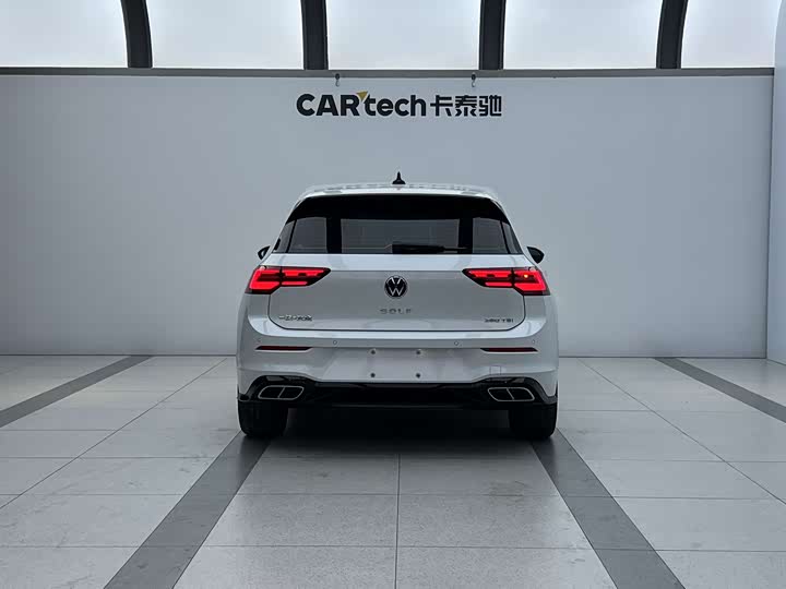 Фото 5 - Volkswagen Golf