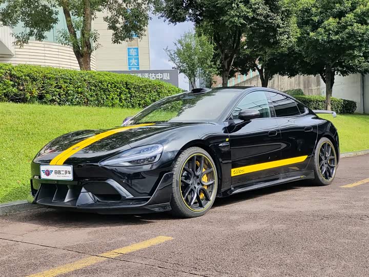 Фото 1 - Xiaomi SU7 Ultra