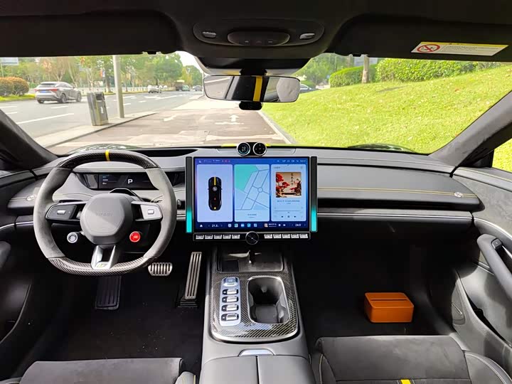 Фото 10 - Xiaomi SU7 Ultra