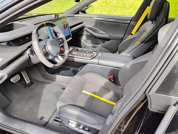 Фото 7 - Xiaomi SU7 Ultra