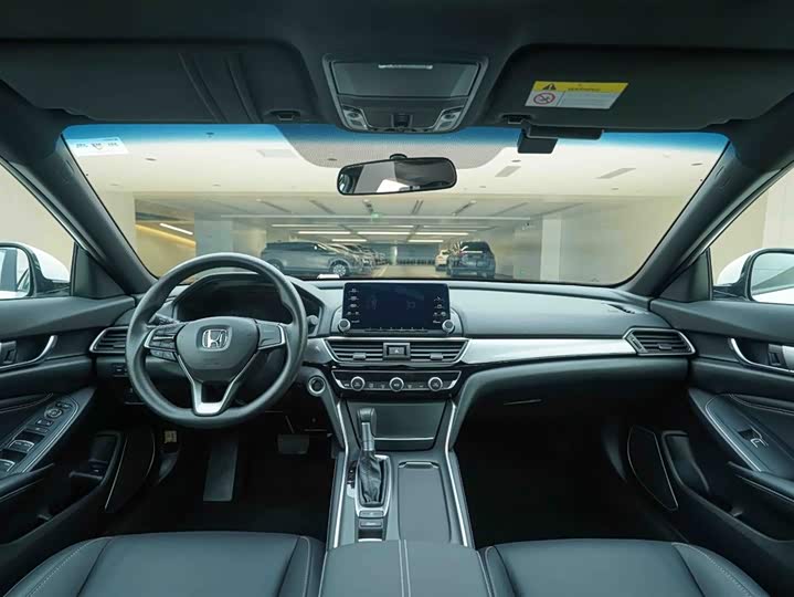 Фото 20 - Honda Inspire