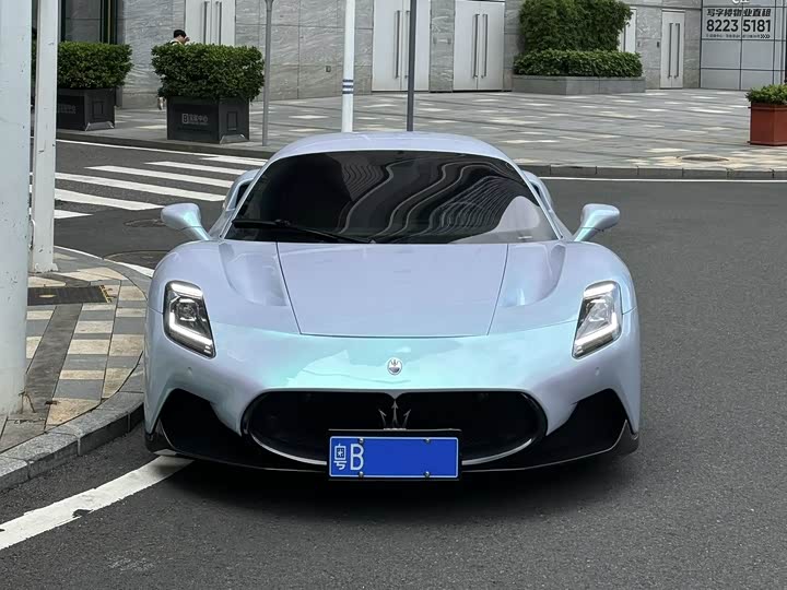 Фото 2 - Maserati MC20