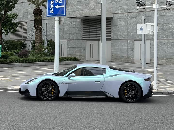 Фото 3 - Maserati MC20