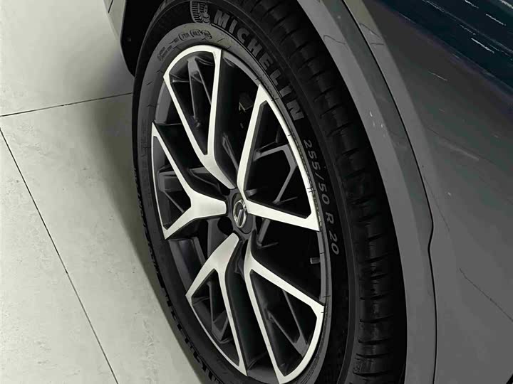 Фото 23 - GAC Trumpchi GS8