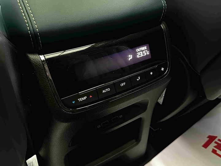 Фото 29 - GAC Trumpchi GS8