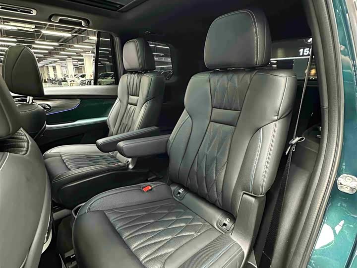 Фото 31 - GAC Trumpchi GS8