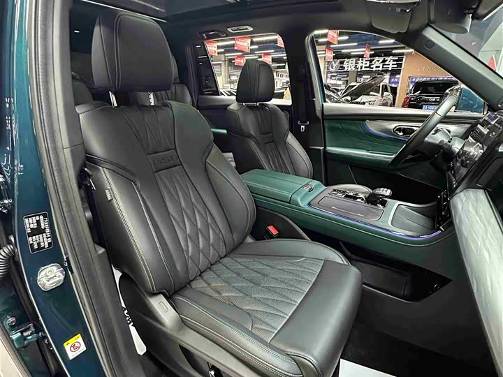 Фото 32 - GAC Trumpchi GS8