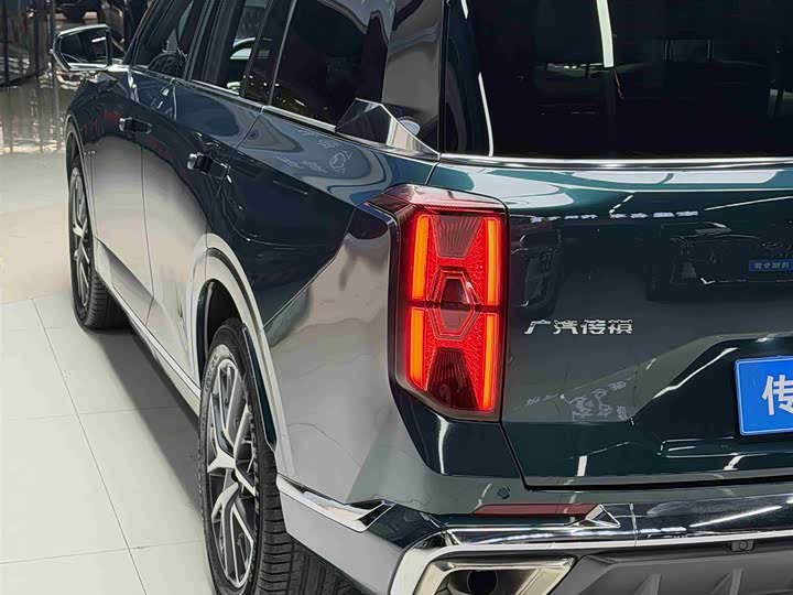 Фото 9 - GAC Trumpchi GS8